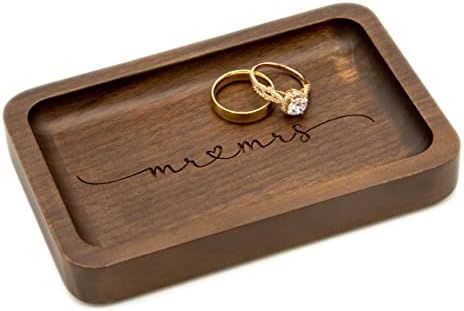 Muujee MR ו- Mrs Ring Dish - מלבן מגש עץ תלת -יום מתנת יום הולדת יום הולדת לאשת הבעל - 5.5 x 3.5