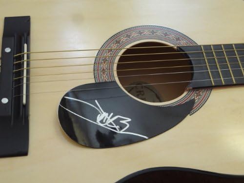 ג 'ייק אוון חתם על גיטרה אקוסטית טבעית בגודל מלא עם הוכחה, תמונה של ג' ייק חותם עבורנו, פ. ס. א / די. אן. איי