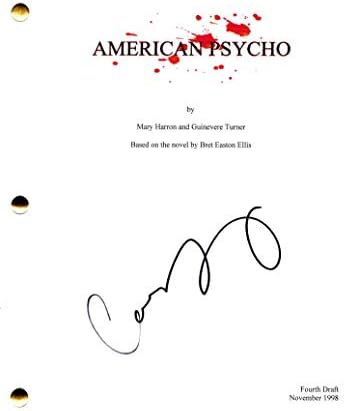 קלואי סוויני חתימה חתומה - תסריט סרטי פסיכו אמריקאי - כריסטיאן בייל, וילם דפו, ג'ארד לטו, ריס ווית'רספון,