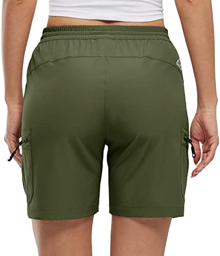 מכנסי טיול לנשים של Gopune מכנסיים קצרים מהיר משקל קל משקל קלים מכנסיים קצרים חיצוניים של קיץ אתלטי עם כיסי רוכסן